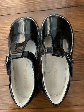 L'Amour Black Patent Mary Jane Dress Shoes for Kids